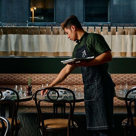 Rydges Melbourne Hotel Екстериор снимка