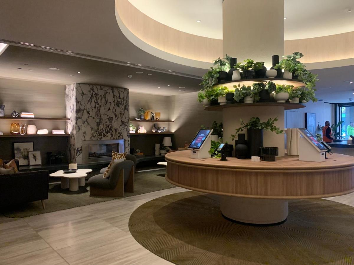 Rydges Melbourne Hotel Екстериор снимка